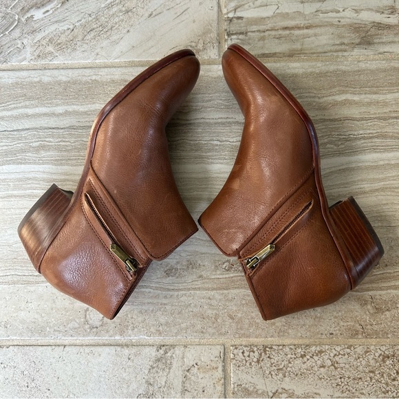 Sam Edelman Petty Chelsea Brown Leather Ankle Bootie, Size 8. - Picture 6 of 12